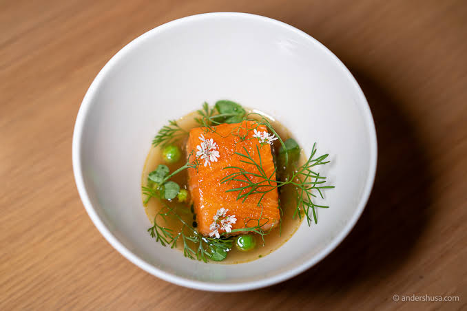 Kato signature dishes Ocean Trout
Sea Urchin
Smoked Hamachi